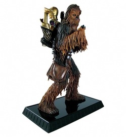 statue_ggiant_chewie.jpg