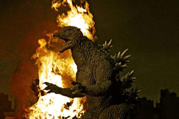 Godzilla_Final_Wars_2004_Gojira_Fainaru_uozu_3.jpg