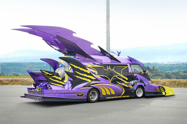 Batvan_LG.jpg