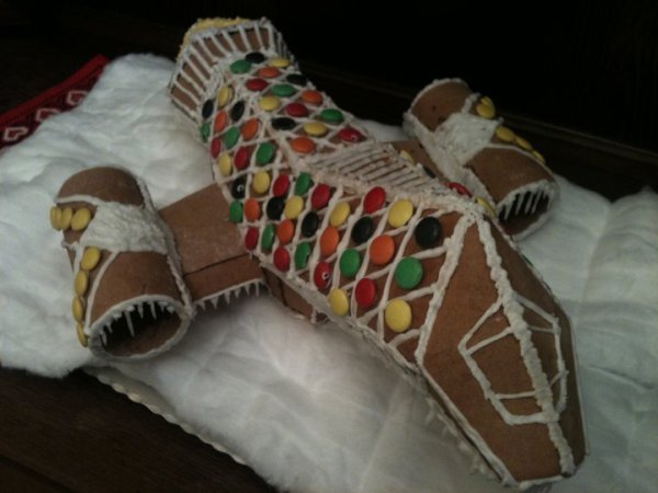 serenity_gingerbread_starship0.jpg