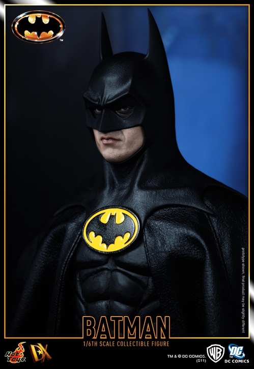 Hot Toys_Batman_Batman_PR15.jpg