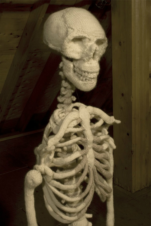 knit skeleton.jpg