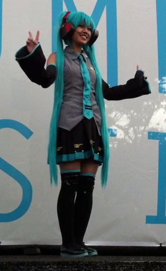 SC_11_J-POP2014-09_MikuCosplayGirl-Masquerade.jpg