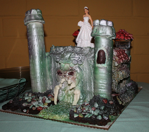 grayskullcake1.jpg